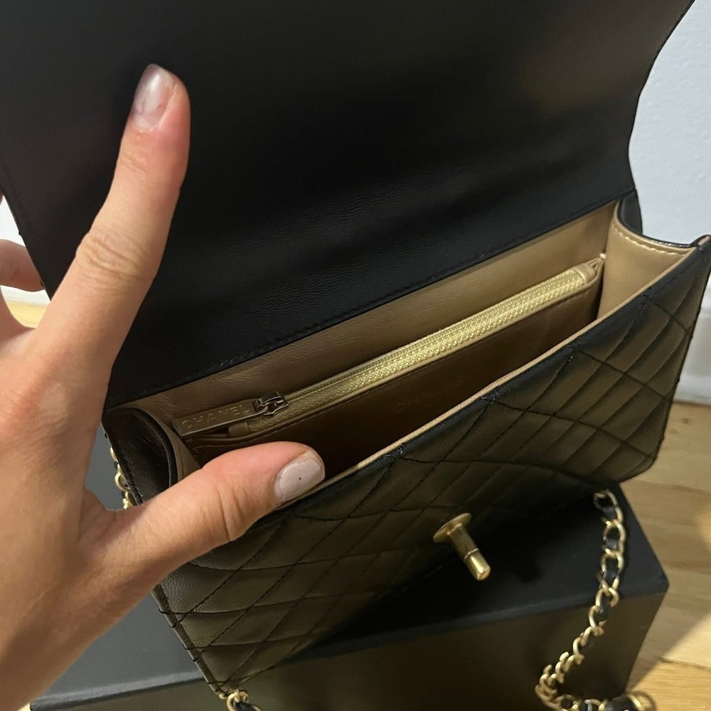 Chanel Chic Pearls Flap Bag small - Picture 5 of 7